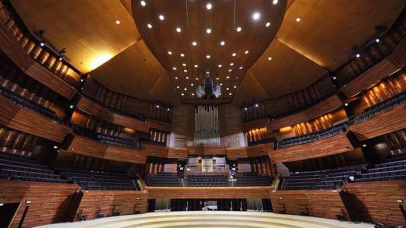Auditorium de la Maison de la Radio et de la Musique pendant un concert de l’orchestre